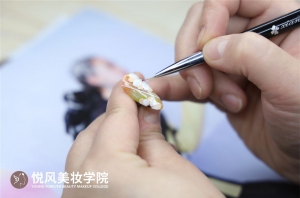 零基础入门：悦风美妆学院如何带你从“小白”到专业