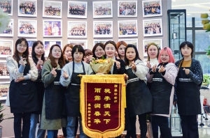 想学化妆？这篇择校指南建议先看