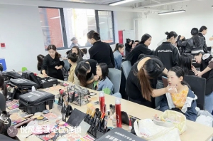 三大化妆培训学校推荐及择校指南