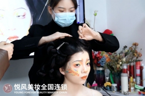 这所化妆培训机构，资深师资沉淀多年，口碑好