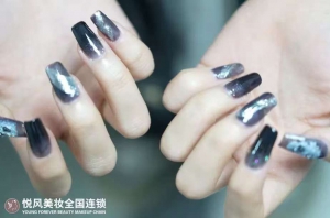真心想学美甲，先到悦风美妆学院了解下