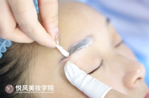 在悦风美妆学习成长与蜕变感悟